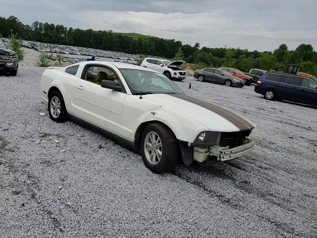 2007 Ford Mustang VIN: 1ZVFT80NX75211244 Lot: 69452534