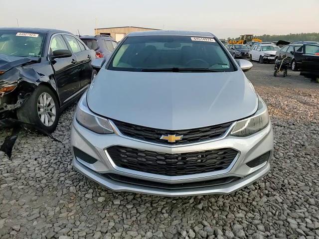 2017 Chevrolet Cruze - Image 10