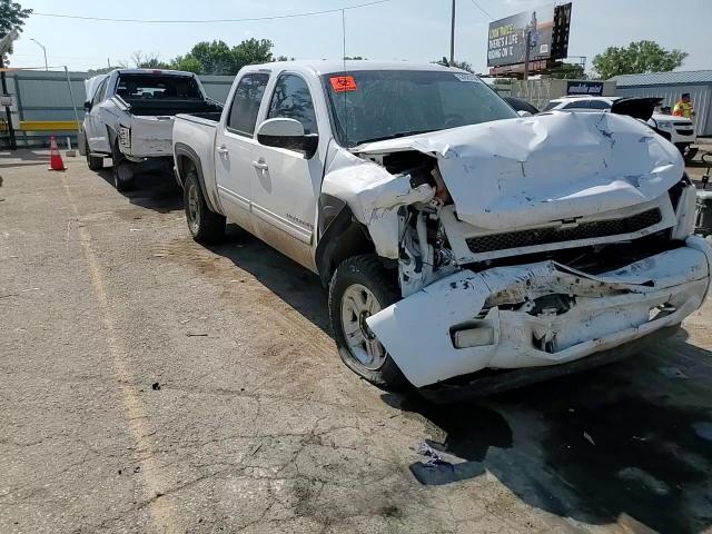 3GCPKSE3XBG242204 2011 Chevrolet Silverado K1500 Lt