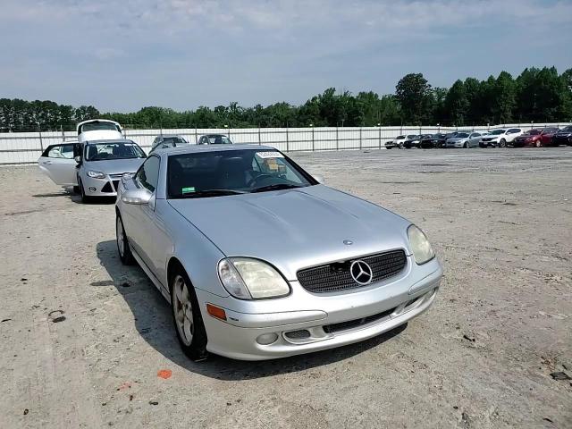 WDBKK65F21F218280 2001 Mercedes-Benz Slk 320