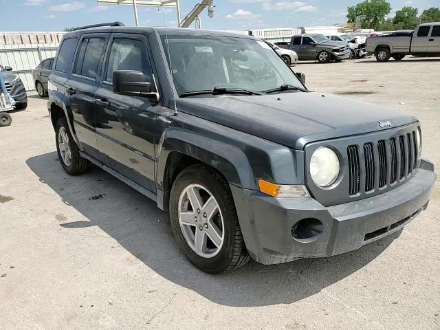 2008 Jeep Patriot Sport VIN: 1J8FF28W98D514827 Lot: 64062374