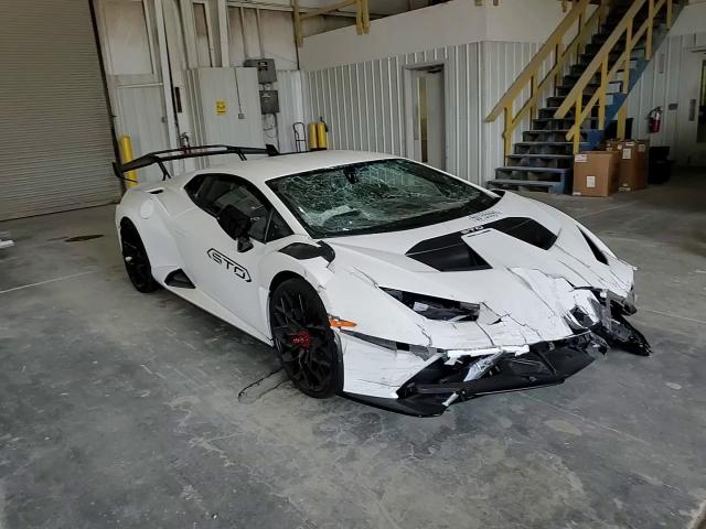 ZHWUA6ZX2PLA25552 2023 Lamborghini Huracan Sto