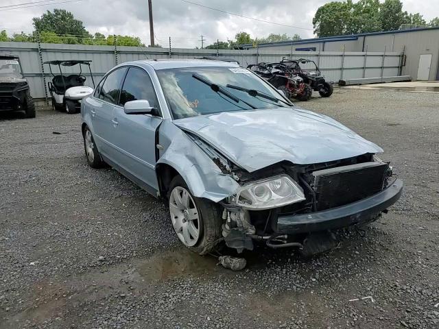 2001 Volkswagen Passat Glx VIN: WVWRH63BX1P271883 Lot: 64593814