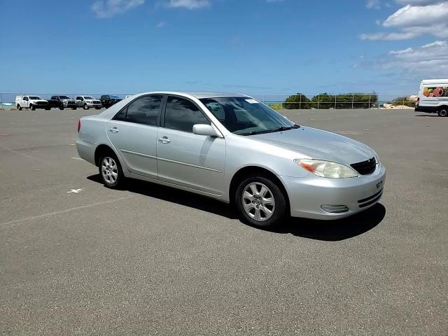 2004 Toyota Camry Le VIN: JTDBF32KX40152414 Lot: 62665014