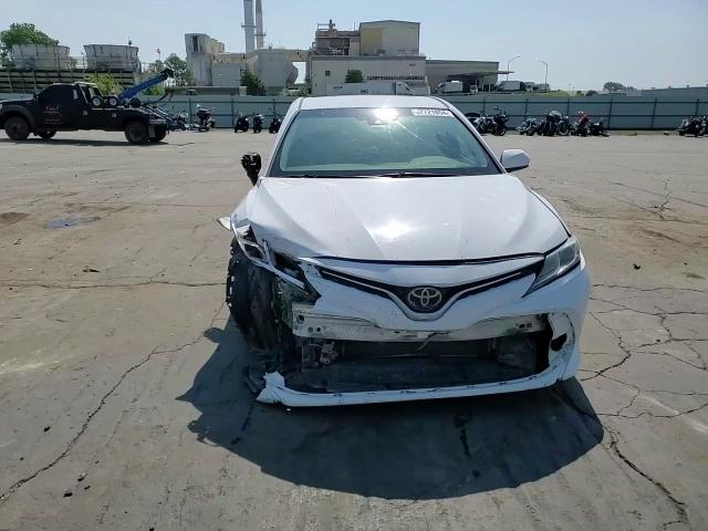 2018 Toyota Camry - Image 11