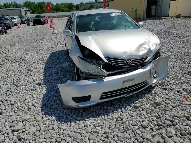 2005 Toyota Camry Le VIN: 4T1BE30K65U545998 Lot: 64109264