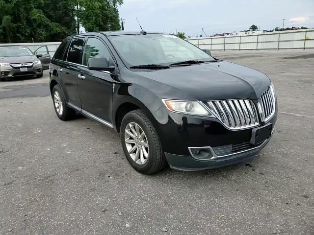 2011 Lincoln Mkx VIN: 2LMDJ8JKXBBJ08379 Lot: 62905874