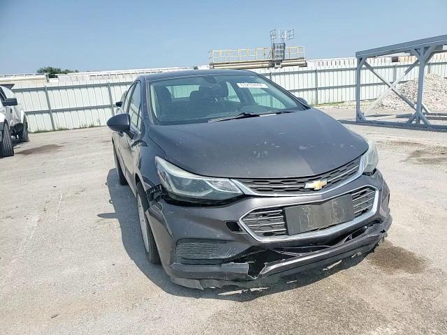 2017 Chevrolet Cruze - Image 11