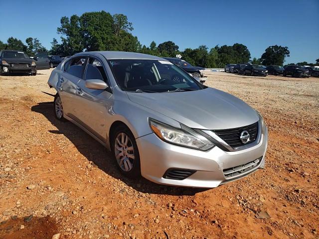 1N4AL3AP4HC145812 2017 Nissan Altima 2.5