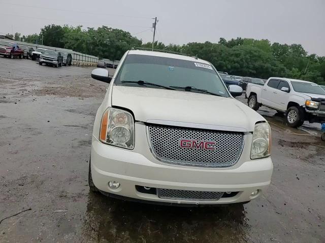 2009 GMC Yukon Slt VIN: 1GKFC33029R211972 Lot: 61023034