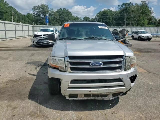 2015 Ford Explorer - Image 11