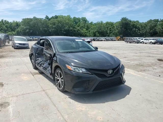 4T1B11HK7JU093722 2018 Toyota Camry L