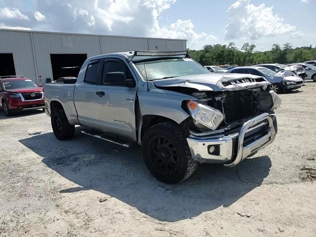 2017 Toyota Tundra Double Cab Sr/Sr5 VIN: 5TFRW5F13HX223526 Lot: 63633624