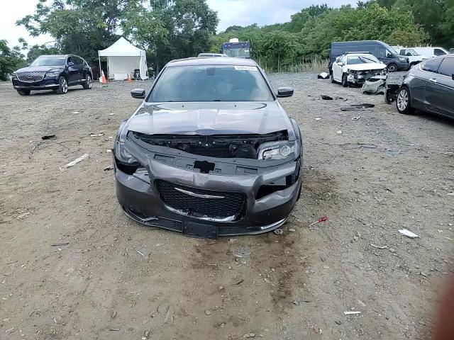 2C3CCABG4KH515686 2019 Chrysler 300 S