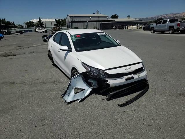 2024 Kia Forte Lx VIN: 3KPF24AD9RE763975 Lot: 64723934