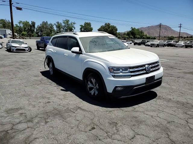 1V2DR2CA0JC500908 2018 Volkswagen Atlas Se