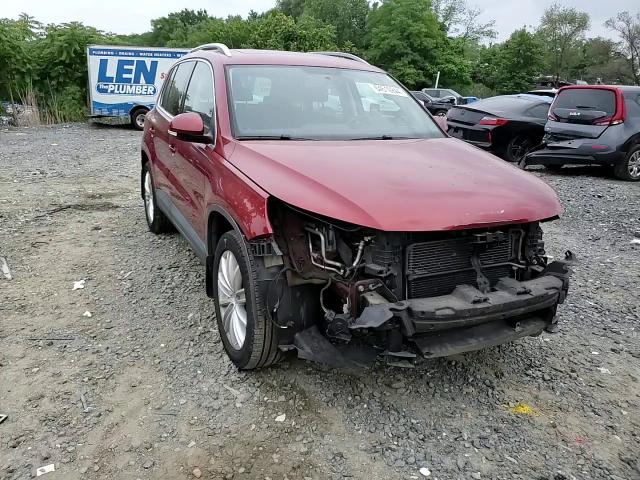 2011 Volkswagen Tiguan S VIN: WVGBV7AX4BW001792 Lot: 64619244