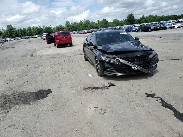 1HGCV1F32JA130526 2018 Honda Accord Sport