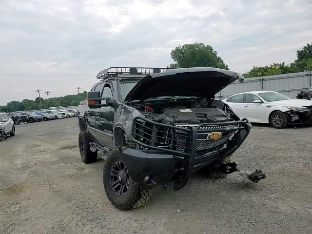 2010 Chevrolet Avalanche Ltz VIN: 3GNVKGE01AG226716 Lot: 63428994