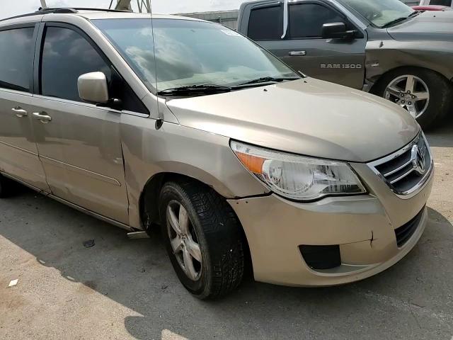 2009 Volkswagen Routan Se VIN: 2V8HW34159R599023 Lot: 63921204