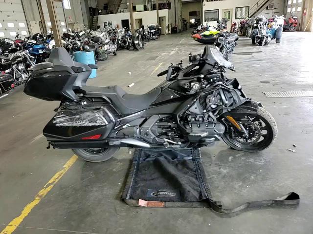 2021 Honda Gl1800 VIN: JH2SC7905MK300274 Lot: 64595914