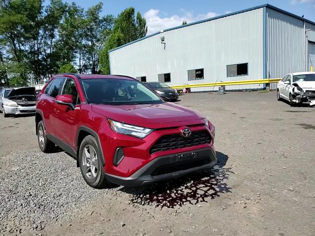 2024 Toyota Rav4 Xle VIN: 2T3P1RFV2RW462815 Lot: 64462654