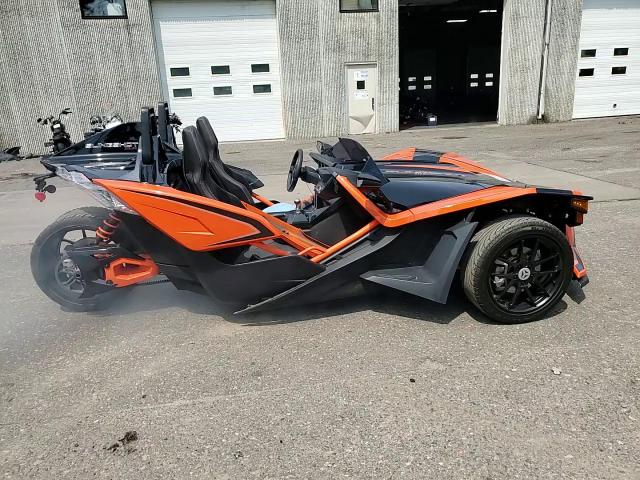 2017 Polaris Slingshot Slr VIN: 57XAARFA2H8124930 Lot: 65351054