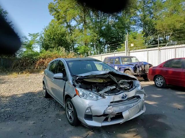 2012 Toyota Prius C VIN: JTDKDTB3XC1526818 Lot: 63459374