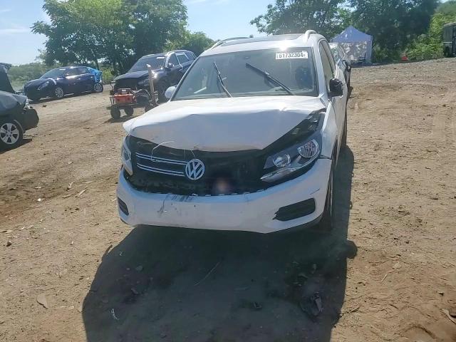 2017 Volkswagen Tiguan Wolfsburg VIN: WVGSV7AXXHK011212 Lot: 61732304