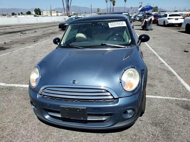 2011 Mini Cooper VIN: WMWSU3C56BT092106 Lot: 65376934