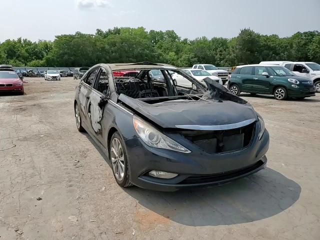 2014 Hyundai Sonata - Image 11