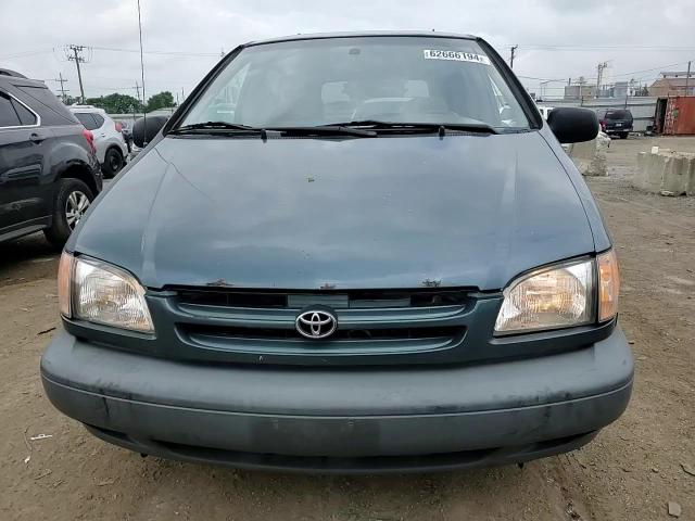 2001 Toyota Sienna Ce VIN: 4T3ZF19C51U388588 Lot: 62666194