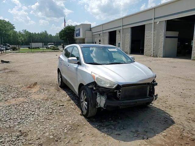 2010 Hyundai Tucson Gls VIN: KM8JU3AC4AU030823 Lot: 60573364