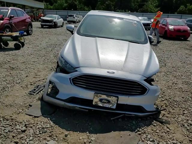 2019 Ford Fusion Se VIN: 3FA6P0LU3KR105550 Lot: 62594704