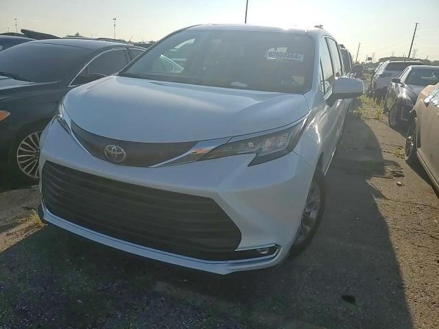 2022 Toyota Sienna Xle VIN: 5TDYSKFC8NS068805 Lot: 62652364