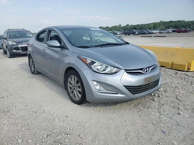 2015 Hyundai Elantra - Image 10