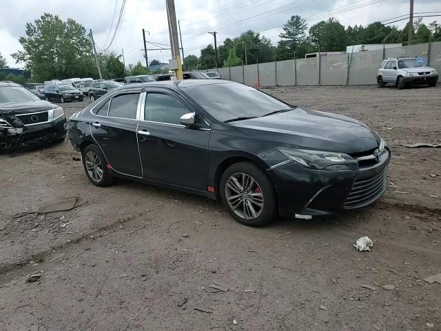 2015 Toyota Camry - Image 11