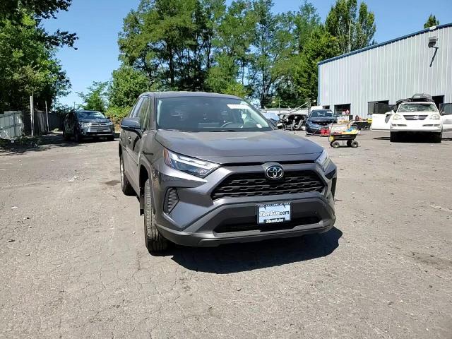 2024 Toyota Rav4 Le VIN: 2T3G1RFV6RC449728 Lot: 63082844