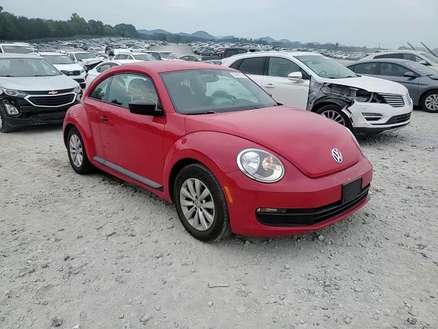 2014 Volkswagen Beetle - Image 10