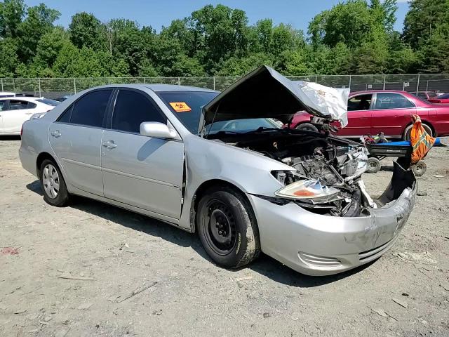 2004 Toyota Camry Le VIN: 4T1BE32K24U844657 Lot: 61893104