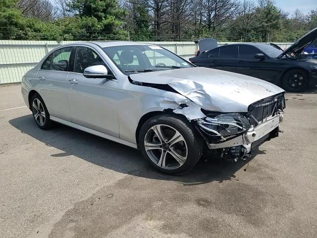 WDDZF4KB9KA505887 2019 Mercedes-Benz E 300 4Matic