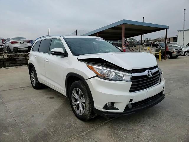 2015 Toyota Highlander Xle VIN: 5TDKKRFH7FS077393 Lot: 63819274