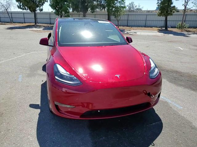 2024 Tesla Model Y VIN: 7SAYGAEE6RF081290 Lot: 61410264