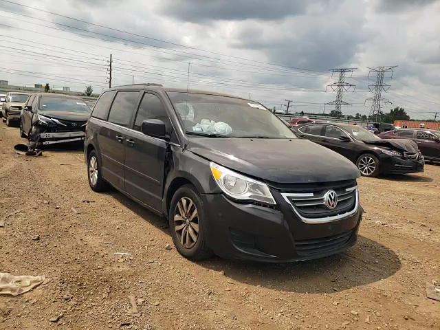 2C4RVABG6CR353913 2012 Volkswagen Routan Se