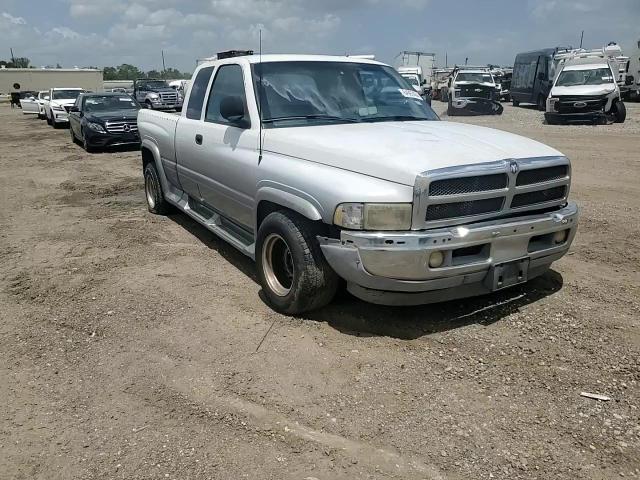 1999 Dodge Ram 1500 VIN: 3B7HC13Y4XG118706 Lot: 64997404