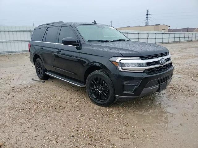 2022 Ford Expedition - Image 12