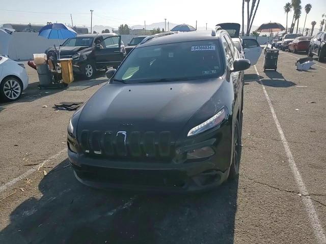 2018 Jeep Cherokee Latitude VIN: 1C4PJLCB8JD577752 Lot: 64566034