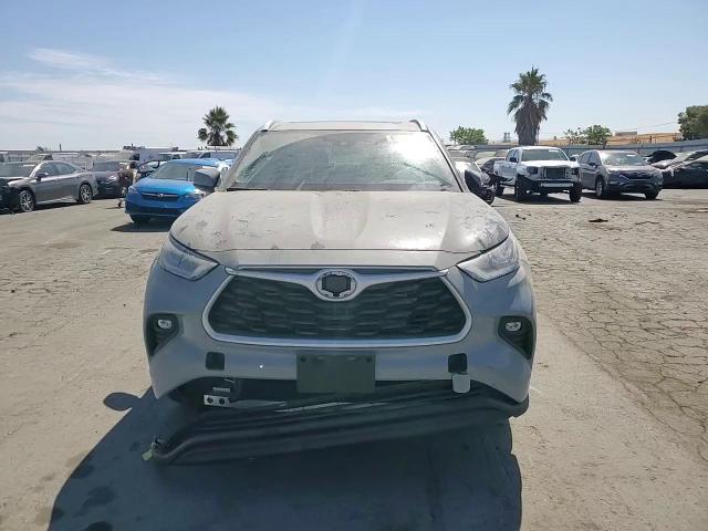 2022 Toyota Highlander Hybrid Xle VIN: 5TDABRCH1NS562448 Lot: 63861034