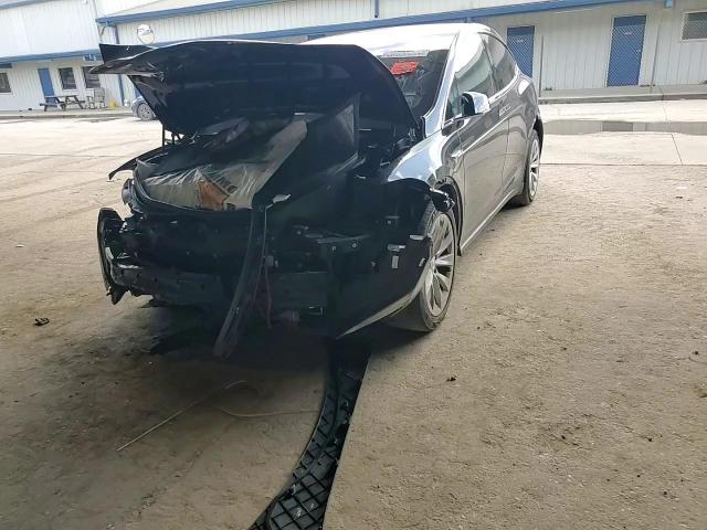 2020 Tesla Model X VIN: 5YJXCAE28LF283484 Lot: 63558634