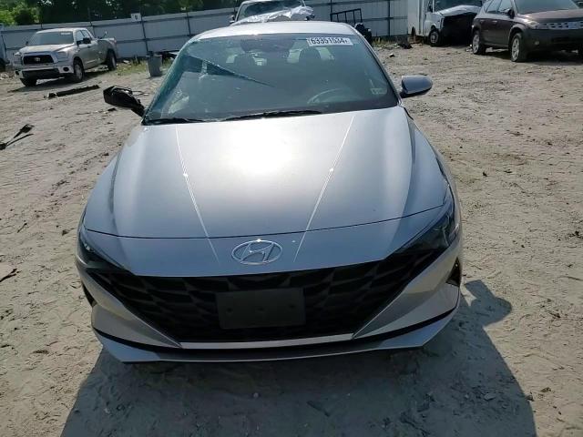 2023 Hyundai Elantra - Image 11
